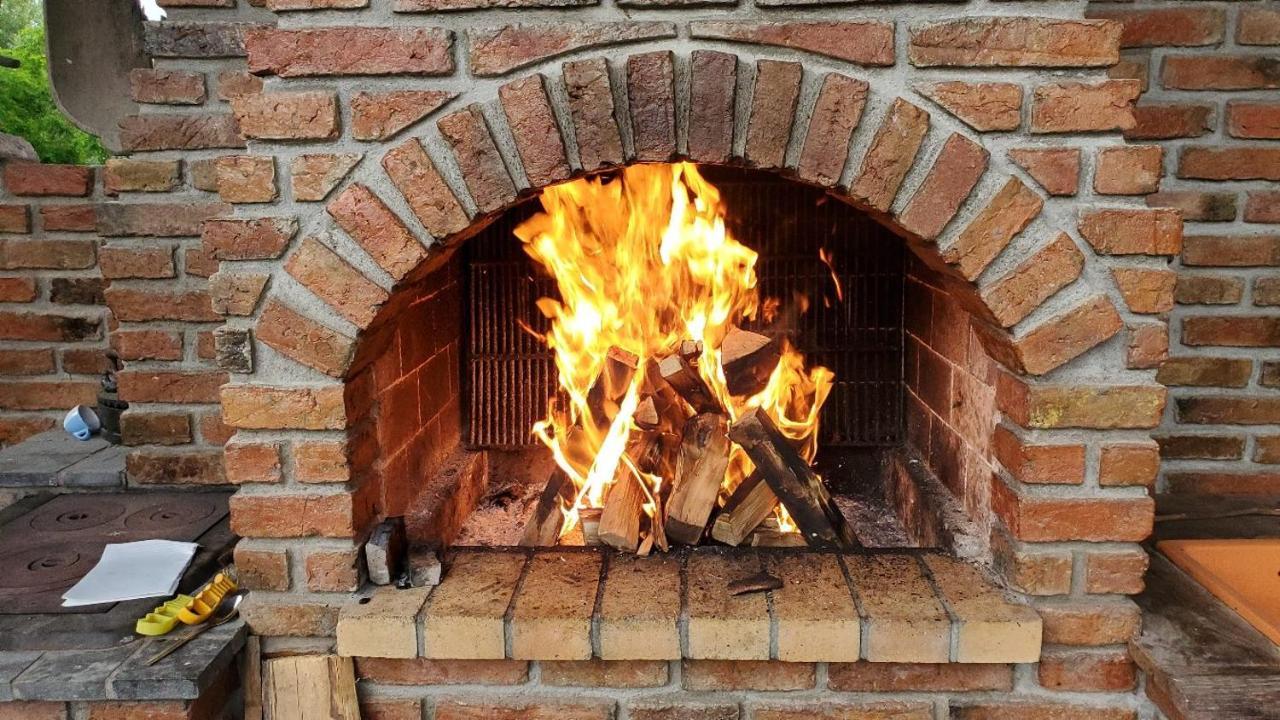 Casa Rustic Feher & Fekete Vendeghazak Sovata Bagian luar foto