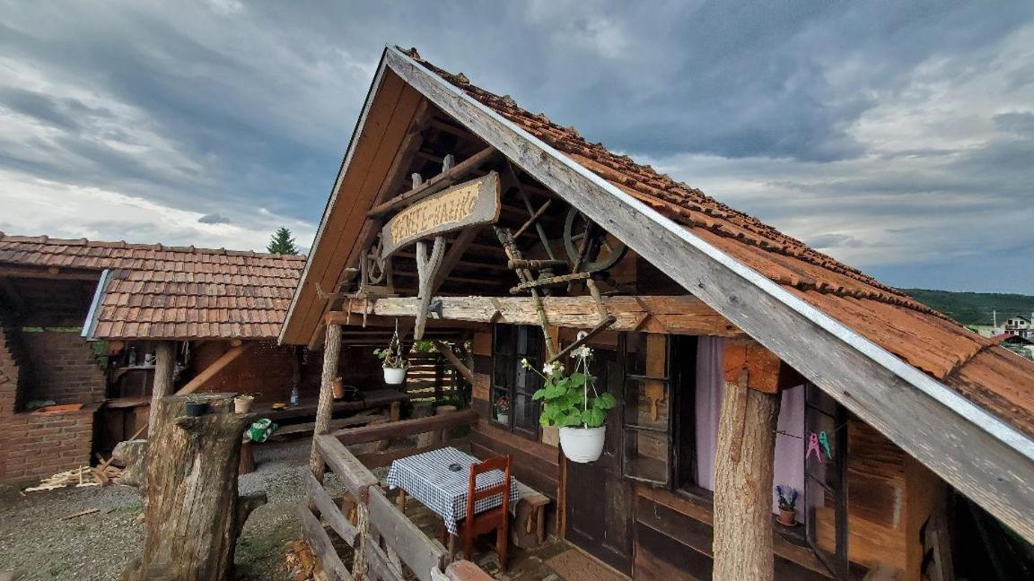 Casa Rustic Feher & Fekete Vendeghazak Sovata Bagian luar foto