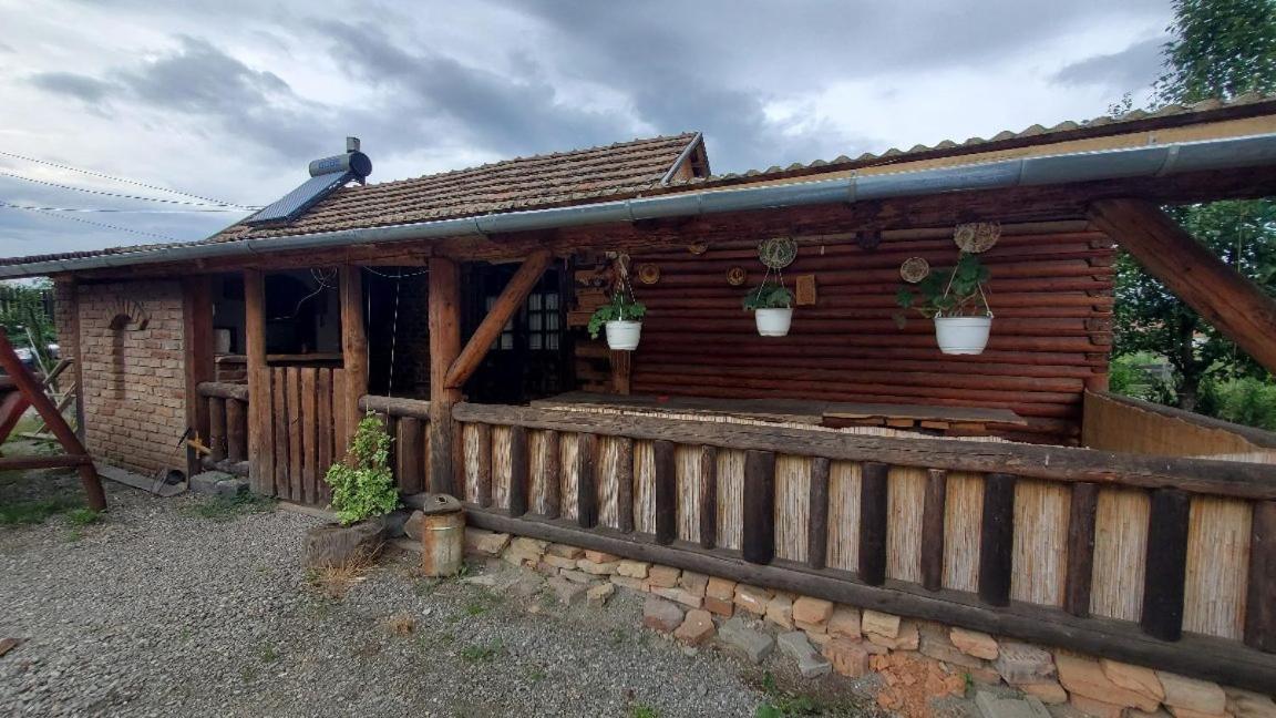 Casa Rustic Feher & Fekete Vendeghazak Sovata Bagian luar foto