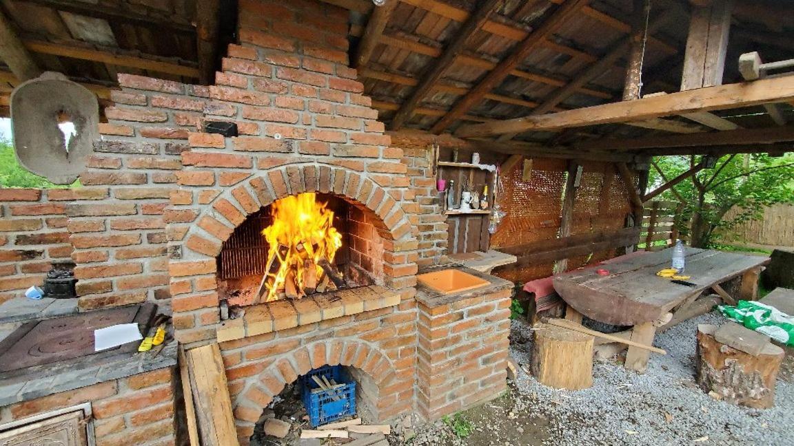 Casa Rustic Feher & Fekete Vendeghazak Sovata Bagian luar foto