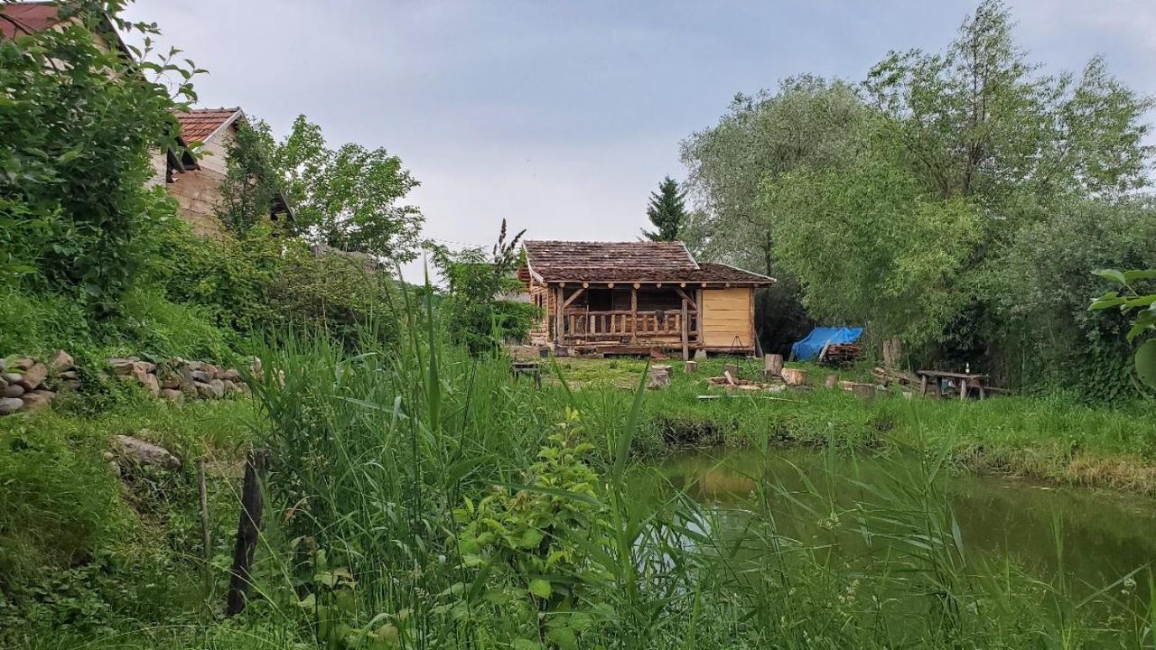 Casa Rustic Feher & Fekete Vendeghazak Sovata Bagian luar foto
