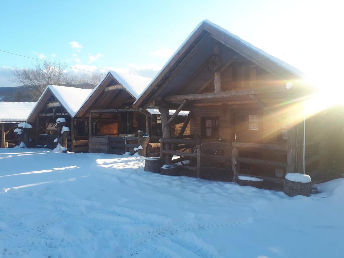 Casa Rustic Feher & Fekete Vendeghazak Sovata Bagian luar foto