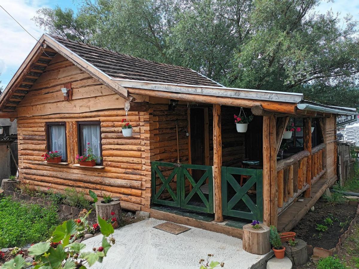 Casa Rustic Feher & Fekete Vendeghazak Sovata Bagian luar foto